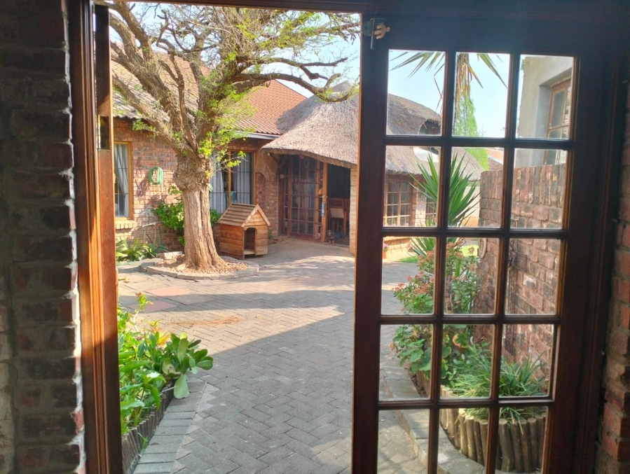 3 Bedroom Property for Sale in Langenhovenpark Free State